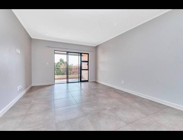 2 BEDROOM APARTMENT FOR SALE IN BRYANSTON